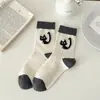 Calcetines de Hilo Desodorante para Mujer, Calcetines de Media Pantorrilla, Estilo Otoño e Invierno, Estilo Coreano, Estilo Trendy Ins, Terciopelo Felpudo, Calcetines Largos Lindos para Primavera y Otoño