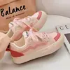 Zapatos Blancos para Mujer 2024 Primavera Nuevos Retro Estilo Hong Kong Zapatos Chic Versátiles Nicho Original Casual Zapatos de Plataforma Rosas para Mujer