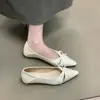 Zapatos elegantes de tacón de cuña de charol con punta de doble uso, nuevos tacones altos con diseño calado de primavera-verano
