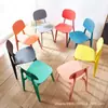Cadeira de plástico nórdico encosto doméstico moderno simples casual leite chá hambúrguer loja banqueta cadeira de jantar cadeira mesa de negociação