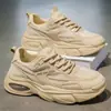 Novos Sapatos Masculinos de Primavera, Tênis Esportivos de Malha Respirável, Tênis Casuais Masculinos da Moda Versáteis com Solado Grosso para Corrida, Estilo Pai