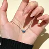 ¡Collar de doble corazón atmosférico! Cadena para clavícula en forma de corazón con incrustaciones de pedrería, collar bicolor azul y blanco, regalo para novia