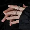 Anillo de fuegos artificiales elegante y exquisito para mujer, lujo ligero, moderno, único, anillo abierto versátil, borde ancho, anillo de moda para el dedo índice de celebridad de internet