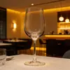 Taças Altas de Vinho Tinto com Design de Corte a Frio de Alta Qualidade para Banquetes de Hotel, Taças de Vinho de Vidro, Copos de Licor de Vidro Atacado