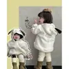 Chaqueta Infantil Cálida Estilo Otoño/Invierno para Niños y Niñas Sudadera con Capucha Forrada de Polar Estilo Coreano Conjunto Lindo
