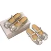 Mules cerradas de estilo francés con lazo de pedrería para mujer, nuevo modelo de verano 2026, zapatos de vestir versátiles de punta cuadrada