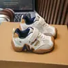 Tênis Esportivo Infantil 2026 Novo Verão Sapatos Respiráveis para Meninos Tênis Esportivo de Malha Simples para Meninas Sapatos Casuais Infantis