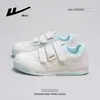 Zapatos de Entrenamiento Alemanes de Malla Transpirable con Velcro 2026 para Mujer, Nuevos Zapatos Casuales de Suela Suave de Verano, Zapatos Versátiles Slip-On para Estudiantes