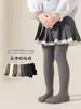 Novas leggings de algodão tricotado de outono para crianças, meias-calças finas com listras verticais e padrão de estrelas, calças da moda estilo coreano