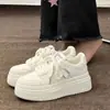 Celebridade da Internet Sapatos Brancos Sapatos Femininos ins Versátil Plataforma Plataforma Casual Estilo Estudante Aumenta Altura Sapatos Altos Primavera Nova Chegada no Campus