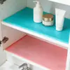 Tapetes Cortáveis para Armário, Tapetes de Mesa para Geladeira, Tapetes para Armário, Tapetes à Prova de Umidade, Jogos Americanos Fáceis de Limpar, Conjunto de 4 Folhas de Papel Forro para Gaveta