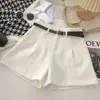 Calças Casuais Versáteis Largas Primavera e Verão Cintura Alta Shorts Brancos Calças de Pernas Largas Femininas Moda 2025 Novo Conjunto Roupa de Fora