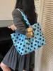 Bolso Tote de Lunares de Moda 2026 Modelo Nuevo Bolso de Hombro de Gran Capacidad Bolso de Mano Versátil para Mujer Transfronterizo