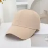Boné de Baseball Novo Estilo Primavera e Verão com Letras Grandes para Mulheres, Proteção Solar, Respirável, Versátil, Emagrecimento Facial, Chapéu Bico de Pato de Aba Rígida para Homens