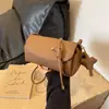 Bolso Nuevo para Mujer 2024 Bolso de Hombro Versátil con un Estilo Sencillo y Elegante, Bolso Cruzado Casual, Bolso Cuadrado Pequeño con Elementos de Estampado de Serpiente, Lujo Ligero Urbano