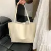Bolsa Tote Grande de Gran Capacidad Retro Otoño e Invierno 2025 Tendencia de Moda Más Fácil de Combinar Letra Color Sólido Hombro Viaje Diario Cruzada
