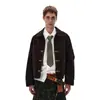 Chaqueta Corta Estilo Retro Americano Color Marrón Oscuro para Hombre, Nuevo Estilo Primavera y Otoño, Elegante Hombro Normal Solapa Desgastada Botón de Avión Chaqueta