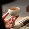 Xícara de Chá Cerâmica Ruyao Bege Doméstica Simples Xícara de Mestre Xícara Individual Luohan Conjunto de Chá Pessoal Xícara de Degustação de Chá Kung Fu