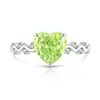 Transmisión en Vivo de Tiktok Artículo Más Vendido Lujo Accesible Anillo de Corazón con Corte Flor de Hielo de Piedra Preciosa de Color Incrustado con Anillo de Diamante de Alto Carbono Super Brillante Joyería