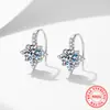 Brincos de Gancho de Prata Esterlina S925 Estrela de Oito Pontas Brincos de Moissanita Luxo Acessível Elegante Brincos de Moissanita Cor D de Um Quilate