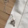 Colar Vintage Novo de Cogumelo Mágico Feminino Design de Nicho Sentido de Design Pingente de Cogumelo Estilo Frio Único Corrente para Clavícula