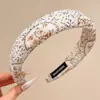 Faixa de Cabeça com Coroa Alta para Mulheres, Novo Estilo com Toque de Luxo, Faixa de Cabelo Larga Versátil para Sair, Acessório de Cabelo para Lavar o Rosto