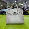 Bolso J Platino con Costuras Exteriores, 20/25/30 Patrón de Cocodrilo, Herrajes de Acero, Hilo Encerado Cosido a Mano, Piel de Vaca de Primera Capa, Borde Cepillado, Bolso de Mano Tratado con Aceite