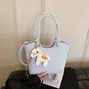 Bolsa Saco de Design Nicho Estilo Coreano para Mulheres 2026 Nova Moda Estilo Doce Cool Grande Capacidade Bolsa de Ombro Bolsa de Mão para o Dia a Dia