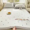 Juego de Tres Piezas de Alfombrilla de Seda de Hielo Bordada de Dibujos Animados Alfombrilla de Seda de Hielo de Verano Lavable a Máquina Dormitorio de Estudiantes Alfombrilla Suave con Aire Acondicionado
