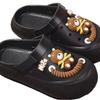 Zapatos Stomp Mujer Verano 2025 Nuevo Atuendo Transpirables Playa Fondo Grueso Punta EVA Fondo Suave Pantuflas de Dibujos Animados