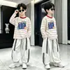 Camiseta Infantil de Algodão Puro Estampada Listrada Manga Longa Primavera Outono Novo Estilo Crianças Médias Grandes Meninos Bonitos Top Básico Solto