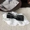 Pinza banana satinada grande para falda plisada con lazo, nuevo diseño de borde con volantes, estilo de alta gama, para sujetar coletas, pinza de torsión, pinza horizontal