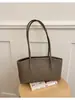 Bolso de Hombro Grande de Capacidad Retro Transfronterizo para Mujer 2026 Nuevo Estilo Bolso de Hombro Simple de Moda Bolso de Mano con Personalidad