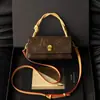 Bolso de Mano Retro de Lujo Ligero Transfronterizo con Letras Grandes, Bolso Pequeño Cuadrado para Viajar, Bolso Tote de Hombro para Compras, Bolso Cruzado Casual para Mujer