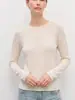 Top base casual de punto color beige con cuello redondo y manga larga para mujer, estilo nuevo de otoño 2026, para figura petite, de ajuste slim, con temperamento