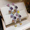 Pendientes de botón con borla de corazón de circonita cúbica de aguja plateada para mujer Estilo de corte Pendientes elegantes Lujo ligero Sentido de alta gama Sentido de diseño de pendientes Nicho