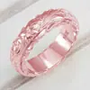 Anel de Flor Rosa Esculpida Cruzada Wish Presente de Aniversário de Casamento Europeu e Americano Anel Joias Femininas Fabricante Atacado