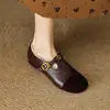 Zapatos Planos Cálidos de Suela Plana con Empalmes para Mujer 2025 Nuevos Zapatos Pequeños de Cuero Peludos de Boca Profunda para Otoño e Invierno