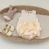 Estilo Novo Verão 2026 Moda Bebê Menina Vestido Princesa Fashionável Macacão Romper com Design de Flor Rosa