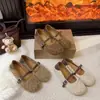 Zapatos Mary Jane para mujer, nuevo estilo de moda, perfectos para otoño, combinan con faldas, suela plana, versátiles, zapatos de punta baja, 2026