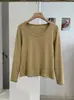 Camiseta básica de manga larga ajustada de color liso con cuello en U y hombros rectos para mujer KEKEZOON 8800