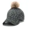 Gorros de Otoño e Invierno para Mujer, Gorra de Béisbol Estampado Leopardo con Bola de Piel, Gorra Visera Gruesa Cálida, Protección Solar para Exteriores, Gorro para Padres e Hijos, A Prueba de Frío