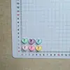 Accesorios de Resina con Mini Corazones Brillantes de Colores para Manualidades DIY, Colgantes para Fundas de Teléfono con Pegamento Crema, Zuecos, Pinzas para el Cabello
