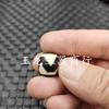 Contas de ágata céu revestidas com polpa estilo Xizang Contas soltas de jade Dente de tigre nobre caráter de vaso de três olhos Contas lezi luantong