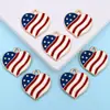 Venta directa del fabricante: Día de la Independencia de Estados Unidos Colgante Individual con Forma de Corazón Accesorios para Joyería DIY Materiales, Aleación de Goteo de Aceite Mixta Venta al por Mayor