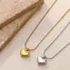 Colar Pingente Coração em Aço Inoxidável Banhado a Ouro 18K Estilo Coreano Simples Novo Estilo para Mulheres Coração de Amor Corrente Clavicular Fabricante Atacado