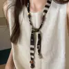 Colar Colar com Pingente de Coração Estampado em Tecido Estilo Étnico Moderno Elegante Corrente para Clavícula de Alta Qualidade Colar de Luxo Leve de Alta Qualidade