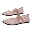 Zapatos planos cómodos en stock de Amazon 2026 otoño punta fina transfronterizos talla grande malla transpirable slip-on para mujer