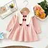 Vestido suéter para niña otoño e invierno nuevo con cuello de bufanda rojo con volantes vestido de punto para bebé vestido de princesa