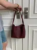 2026 Novo Modelo de Alta Qualidade Textura Retrô Moderna Casual Bolsa Tote Cesta Versátil de Ombro/Axila Tecida